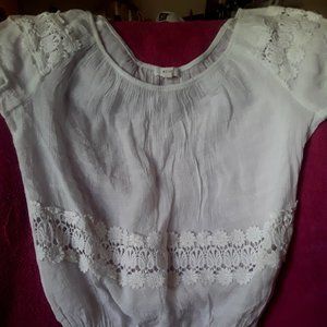white cotton ladies top